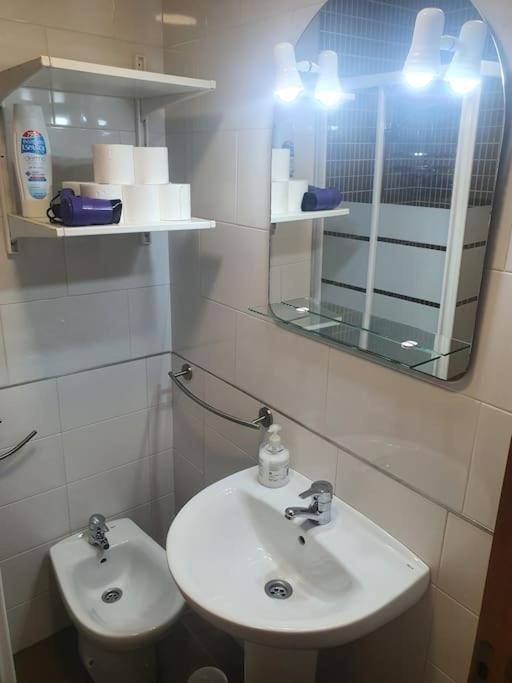 4F, Aire Acondic, 80M2, 2 Dormitorios, 4 Huespedes, Wifi Gratis La Línea de la Concepción Esterno foto
